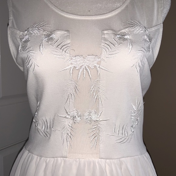 Dress - Picture 4 of 5